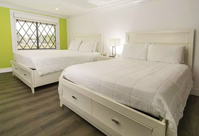 مُتل Spinnaker Inn Of Naples