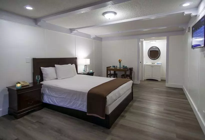 مُتل Spinnaker Inn Of Naples