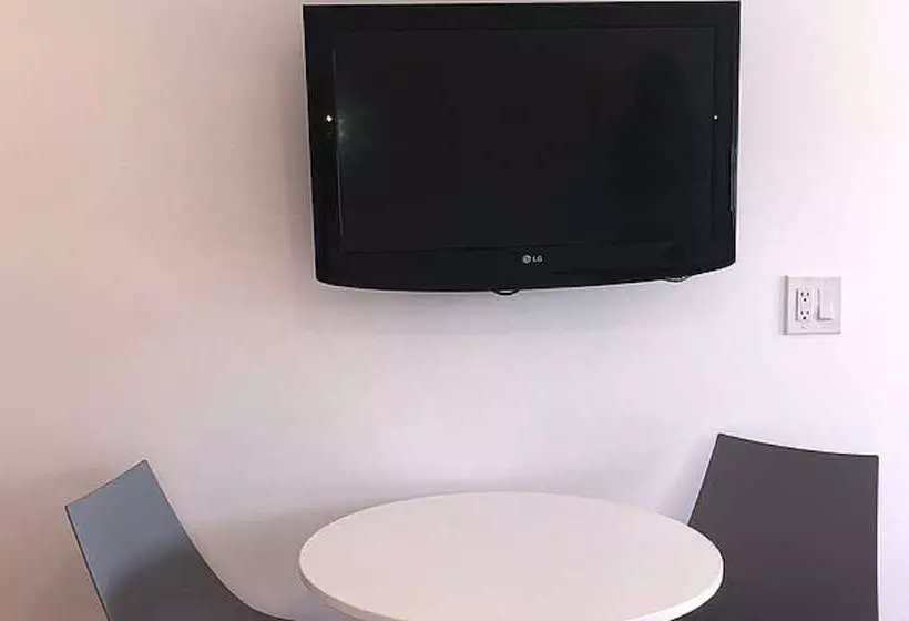 مُتل Spinnaker Inn Of Naples