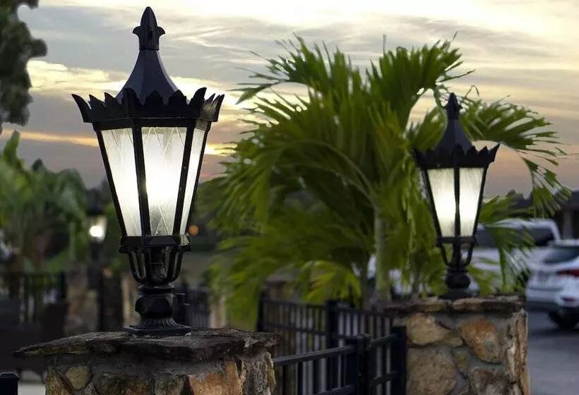 مُتل Spinnaker Inn Of Naples