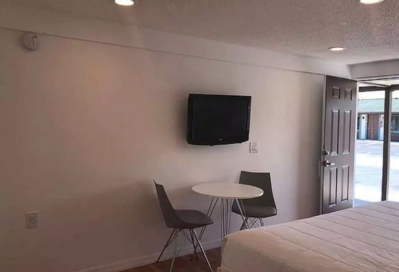 مُتل Spinnaker Inn Of Naples