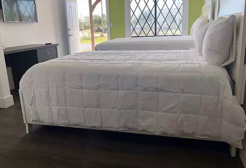 مُتل Spinnaker Inn Of Naples