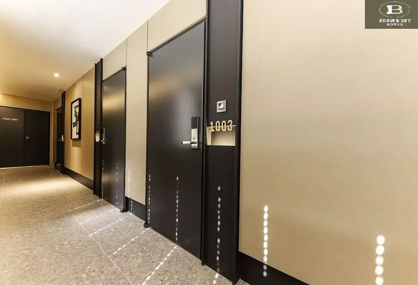 Brown Dot Hotel Jungja Beach