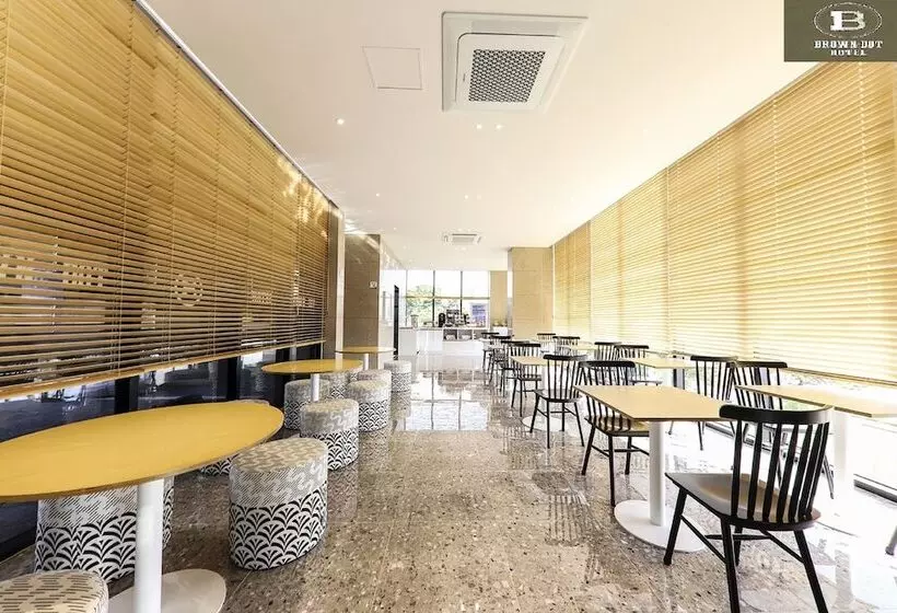 Brown Dot Hotel Jungja Beach