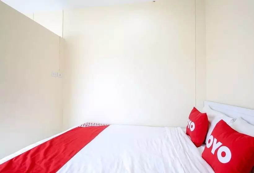 هتل Aoi Apartment By Oyo Rooms