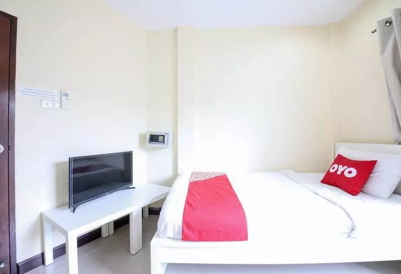 هتل Aoi Apartment By Oyo Rooms