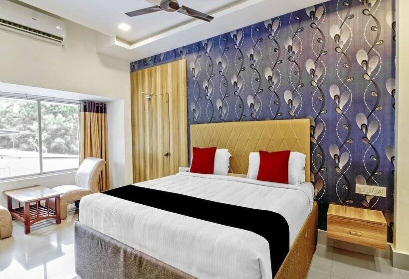 Отель Capital O 43238 The Taj Regency