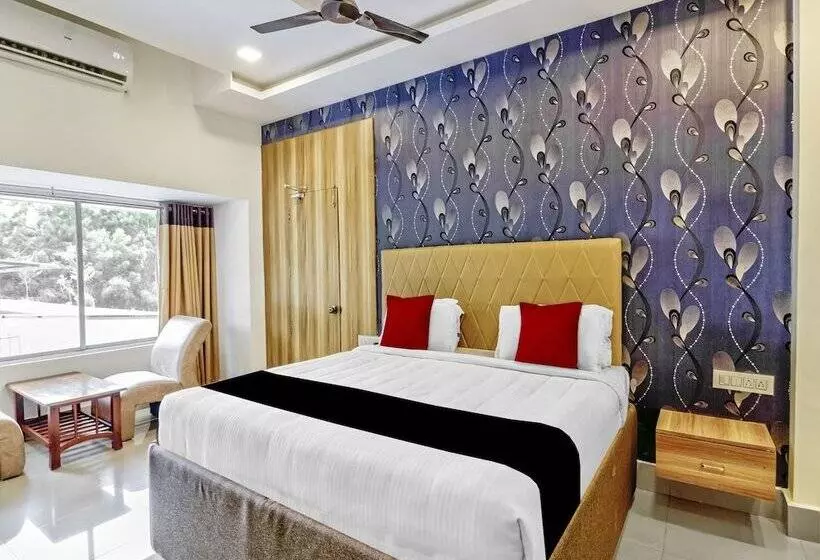 ホテル Capital O 43238 The Taj Regency