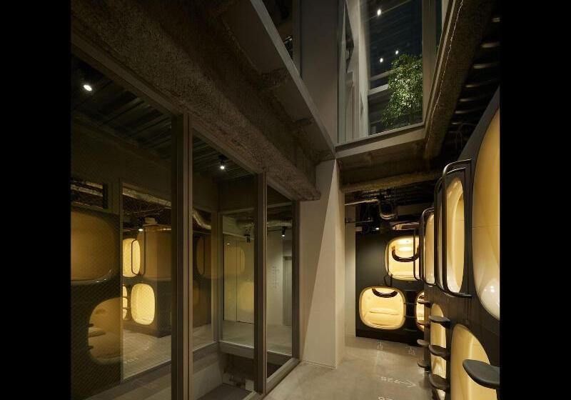 בית מלון כפרי 9h Nine Hours Hamamatsucho Sleep Lab