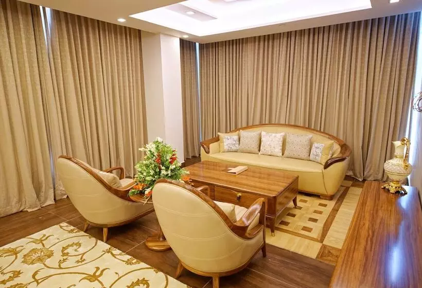 هتل Royal Swiss Lahore