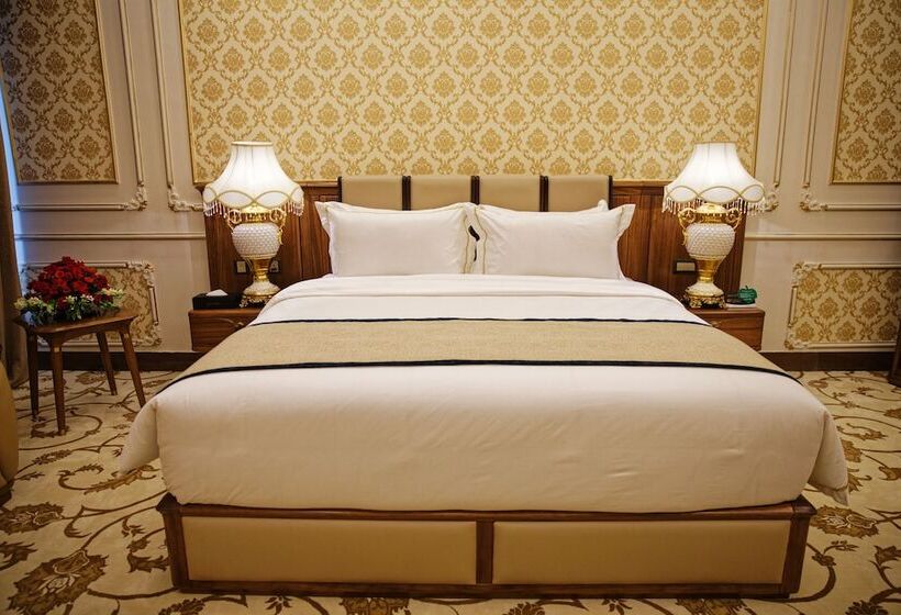 هتل Royal Swiss Lahore