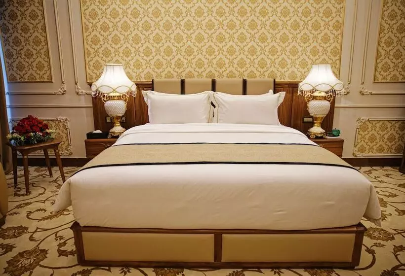 هتل Royal Swiss Lahore