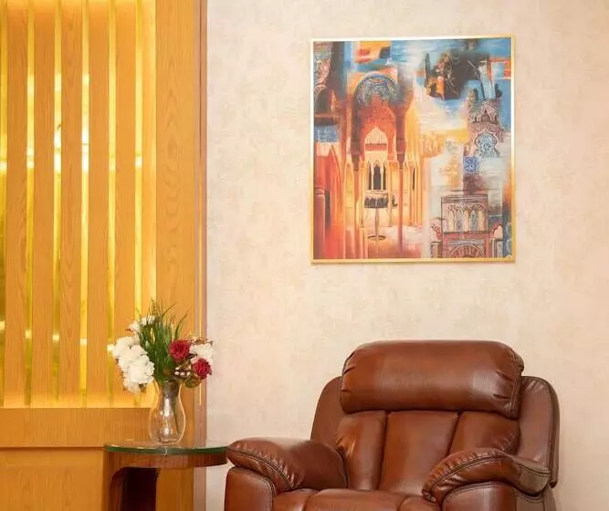 هتل Royal Swiss Lahore