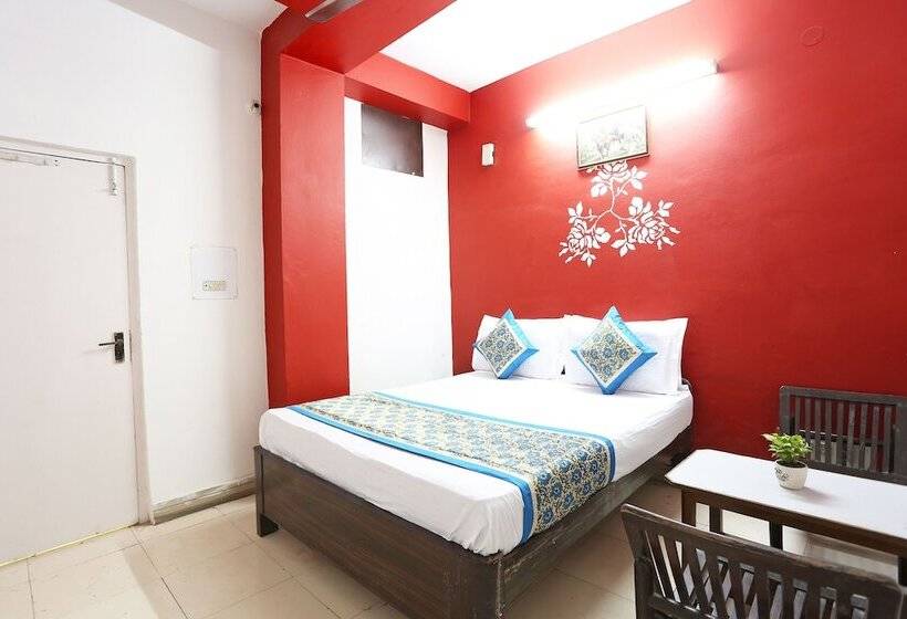 Spot On 35573 Hotel Classic