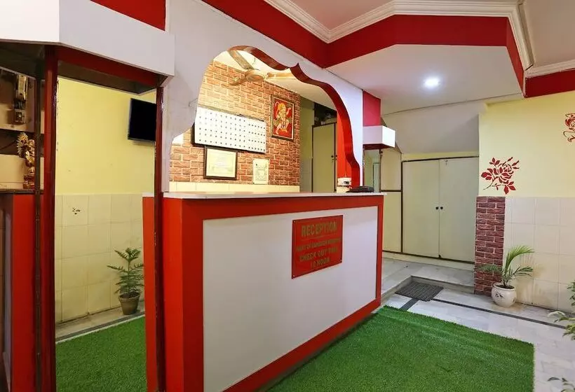 Spot On 35573 Hotel Classic