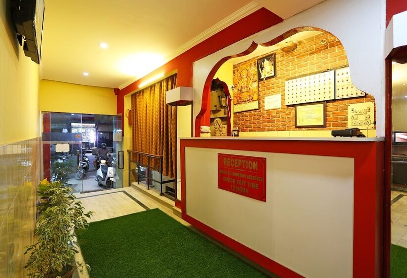 Spot On 35573 Hotel Classic