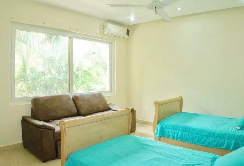 هاستل Pajaro De Fuego Pool & Terrace