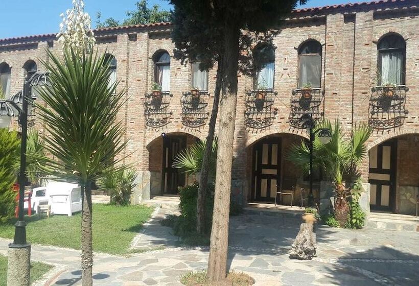 Antik Manastir Butik Otel