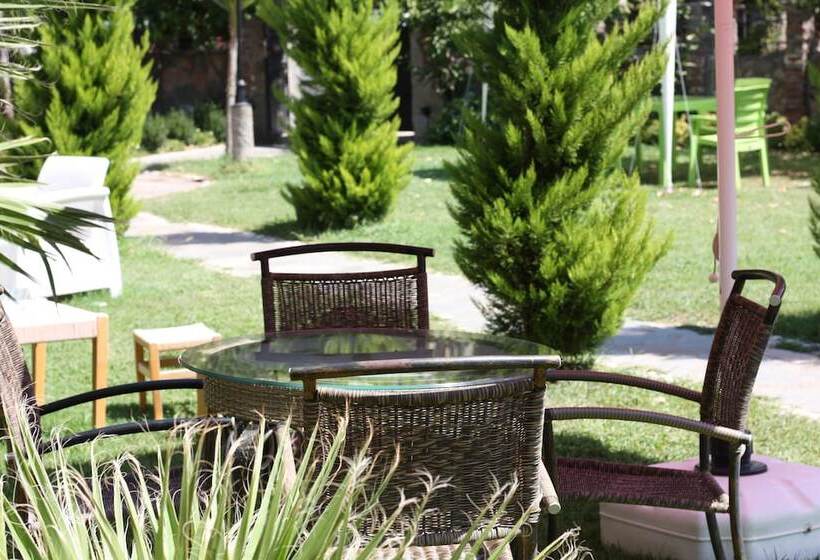 Antik Manastir Butik Otel