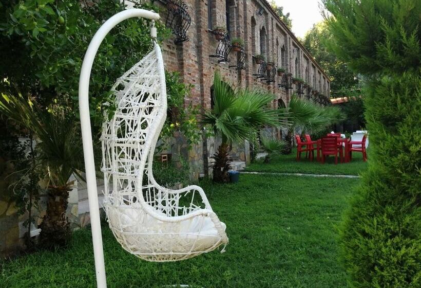 Antik Manastir Butik Otel