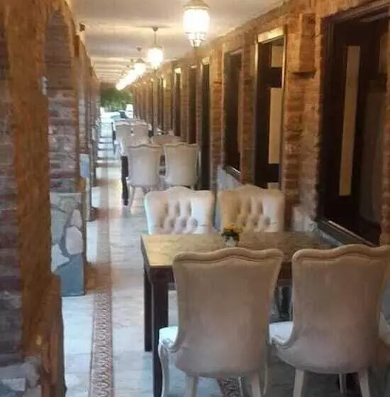 Antik Manastir Butik Otel
