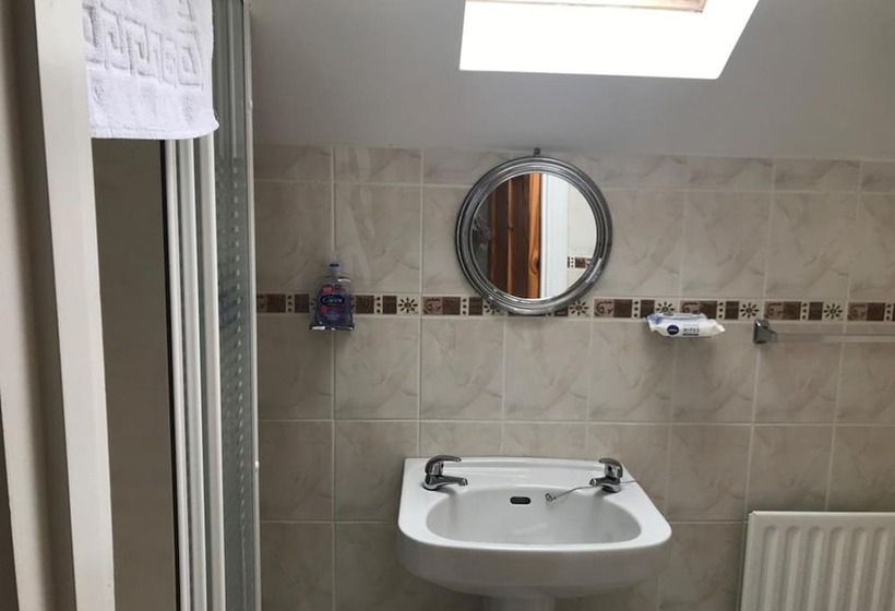 민박 Rose Of The Sea