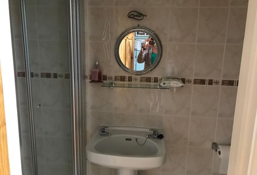 민박 Rose Of The Sea