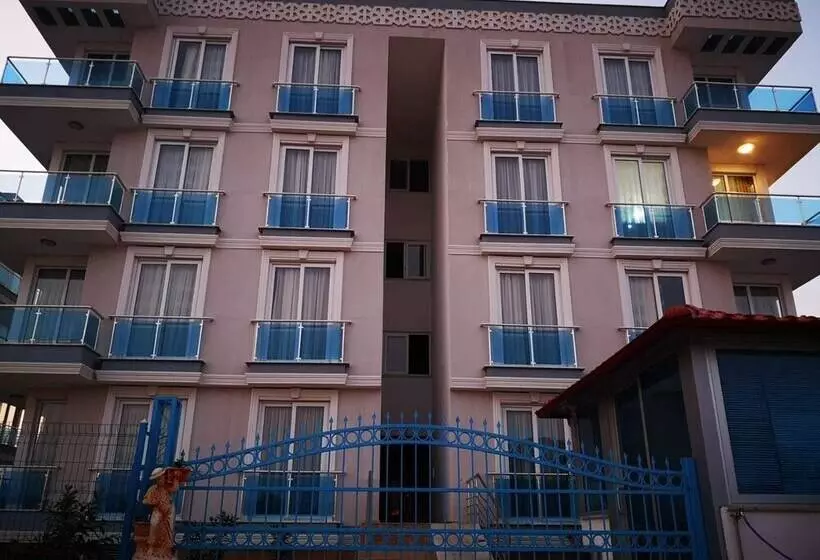 Cemre Apart