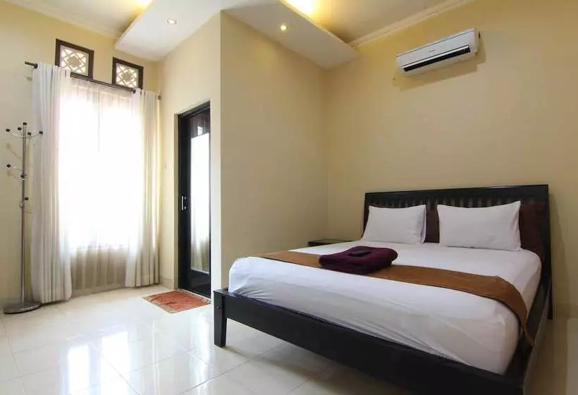 هتل Agrapana Guesthouse 1
