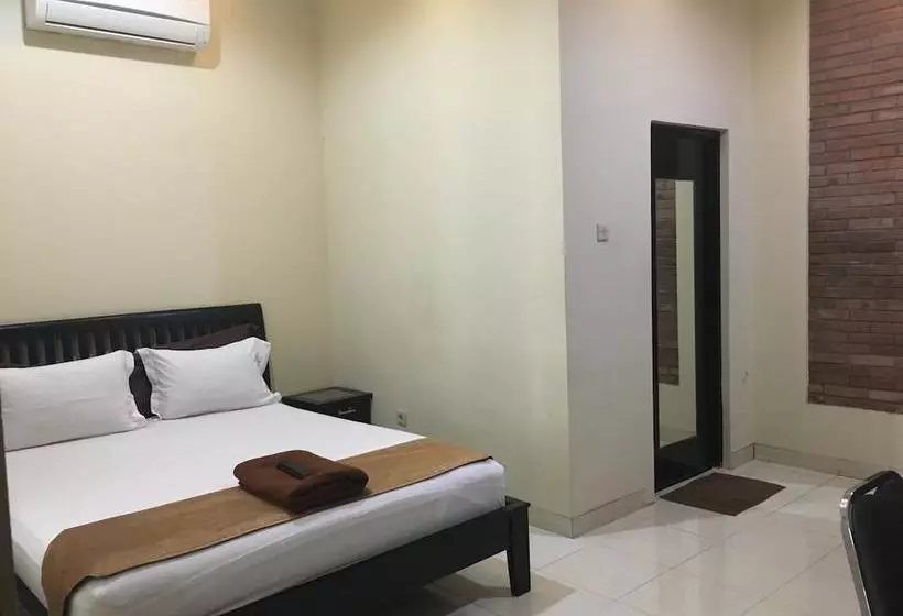 هتل Agrapana Guesthouse 1