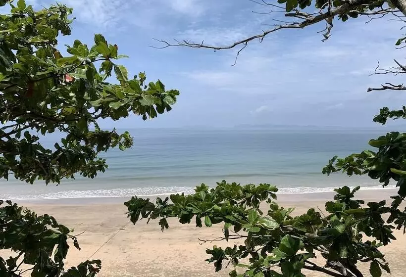 Hotelli Koh Jum Delight Beach