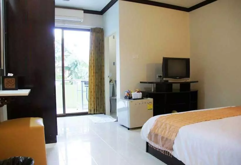 ホテル Natcha Apartment&condo