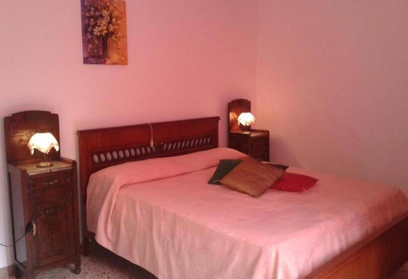 בית מלון כפרי Poggio Dei Michelazzi