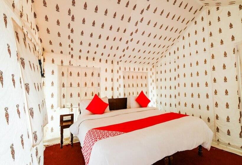 בית מלון כפרי Tent Panihari By Oyo Rooms