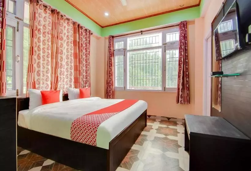 هتل The Pine Stay By Oyo Rooms