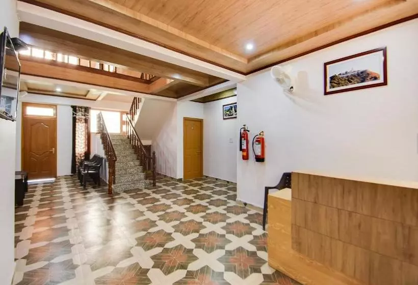 هتل The Pine Stay By Oyo Rooms