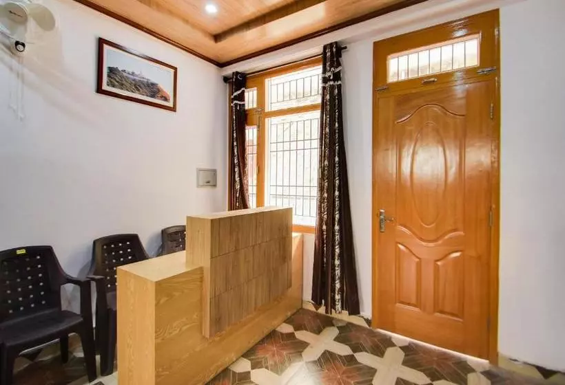 هتل The Pine Stay By Oyo Rooms
