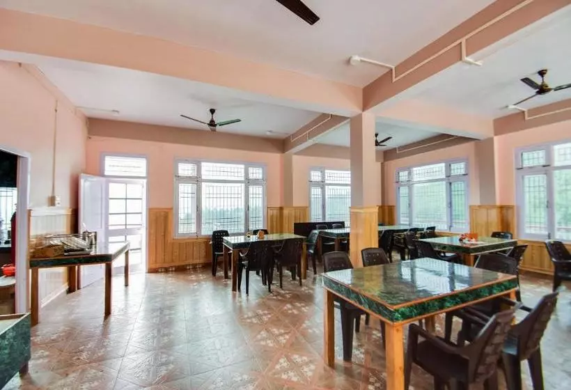 هتل The Pine Stay By Oyo Rooms