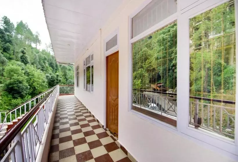 هتل The Pine Stay By Oyo Rooms