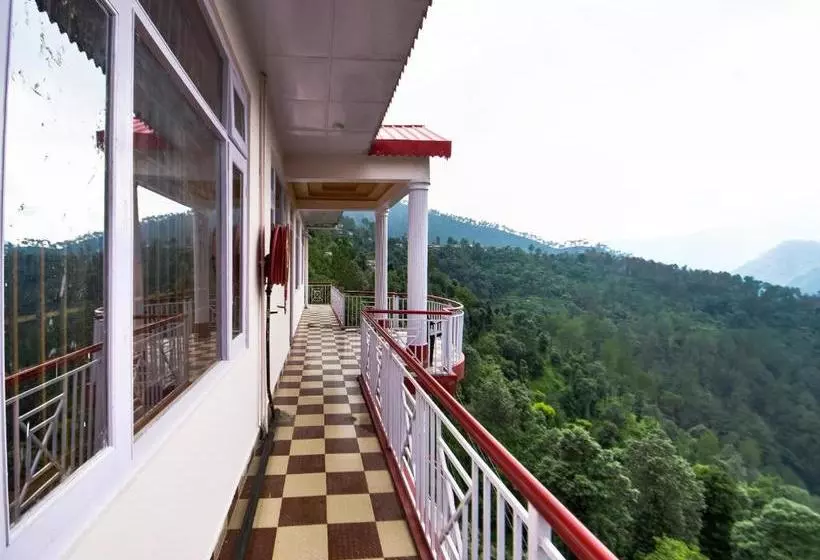 هتل The Pine Stay By Oyo Rooms