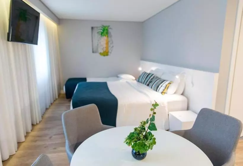 Ilha Hostel & Suites