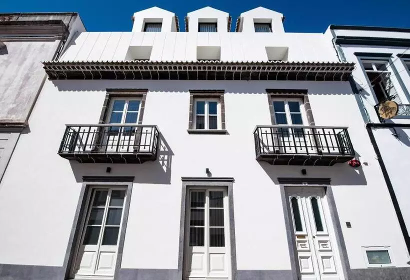 Ilha Hostel & Suites