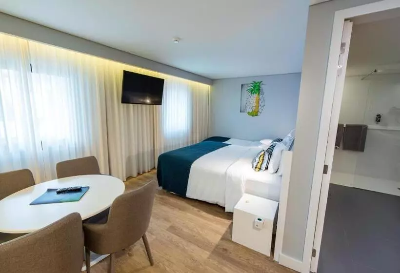 Ilha Hostel & Suites
