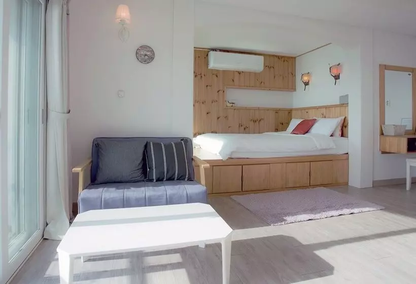 Namhea Pension Marronnier