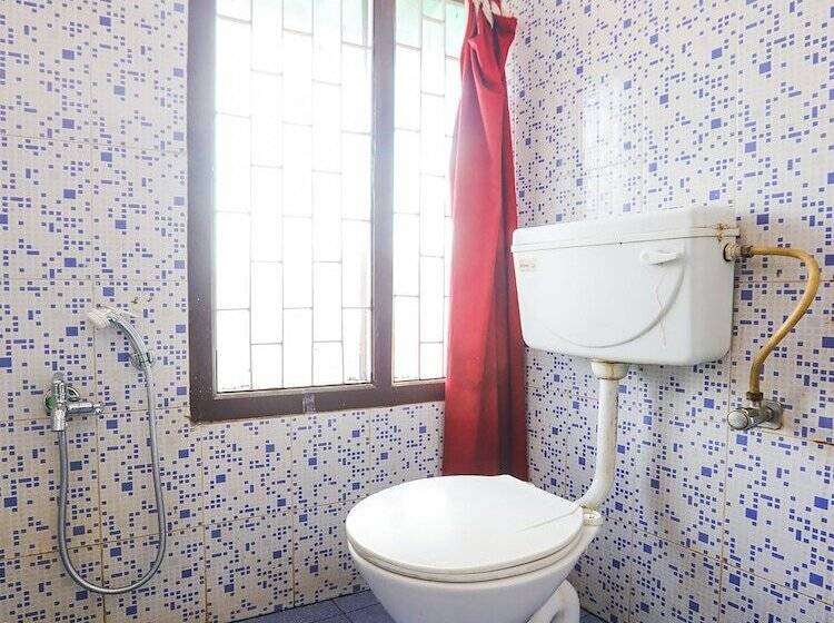 Spot On 47105 Hotel Hornbill