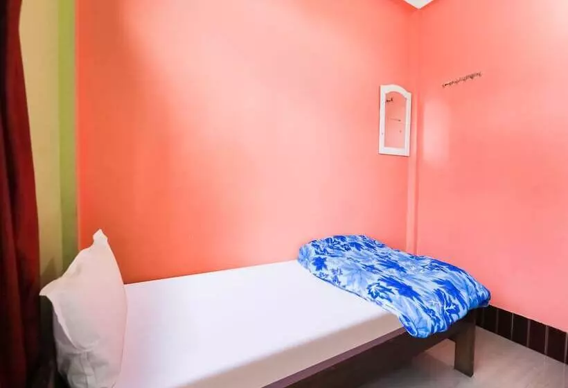 Spot On 47105 Hotel Hornbill
