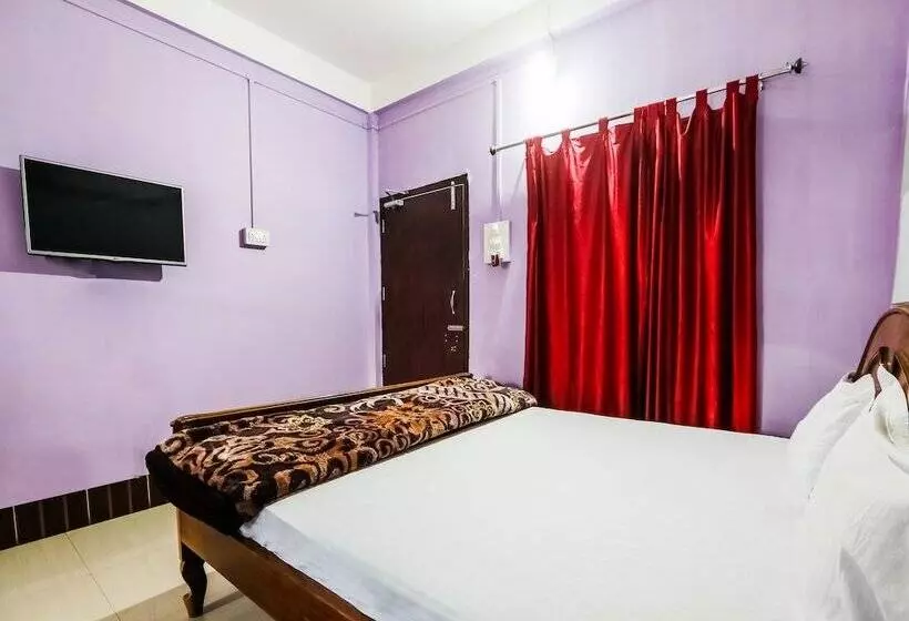 Spot On 47105 Hotel Hornbill