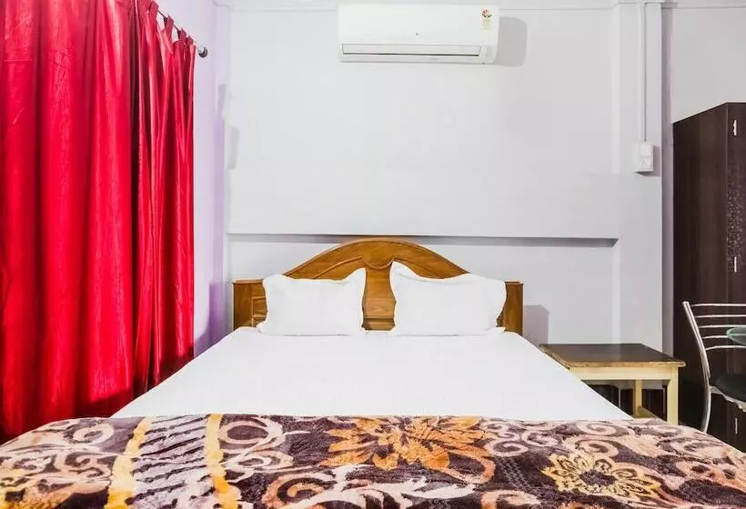 Spot On 47105 Hotel Hornbill