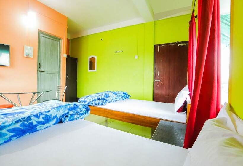 Spot On 47105 Hotel Hornbill