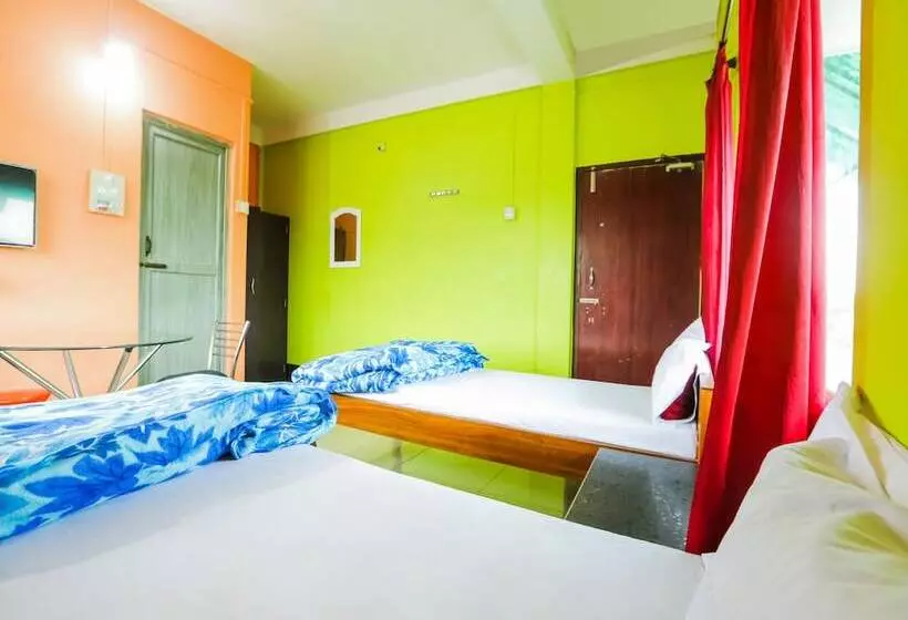 Spot On 47105 Hotel Hornbill